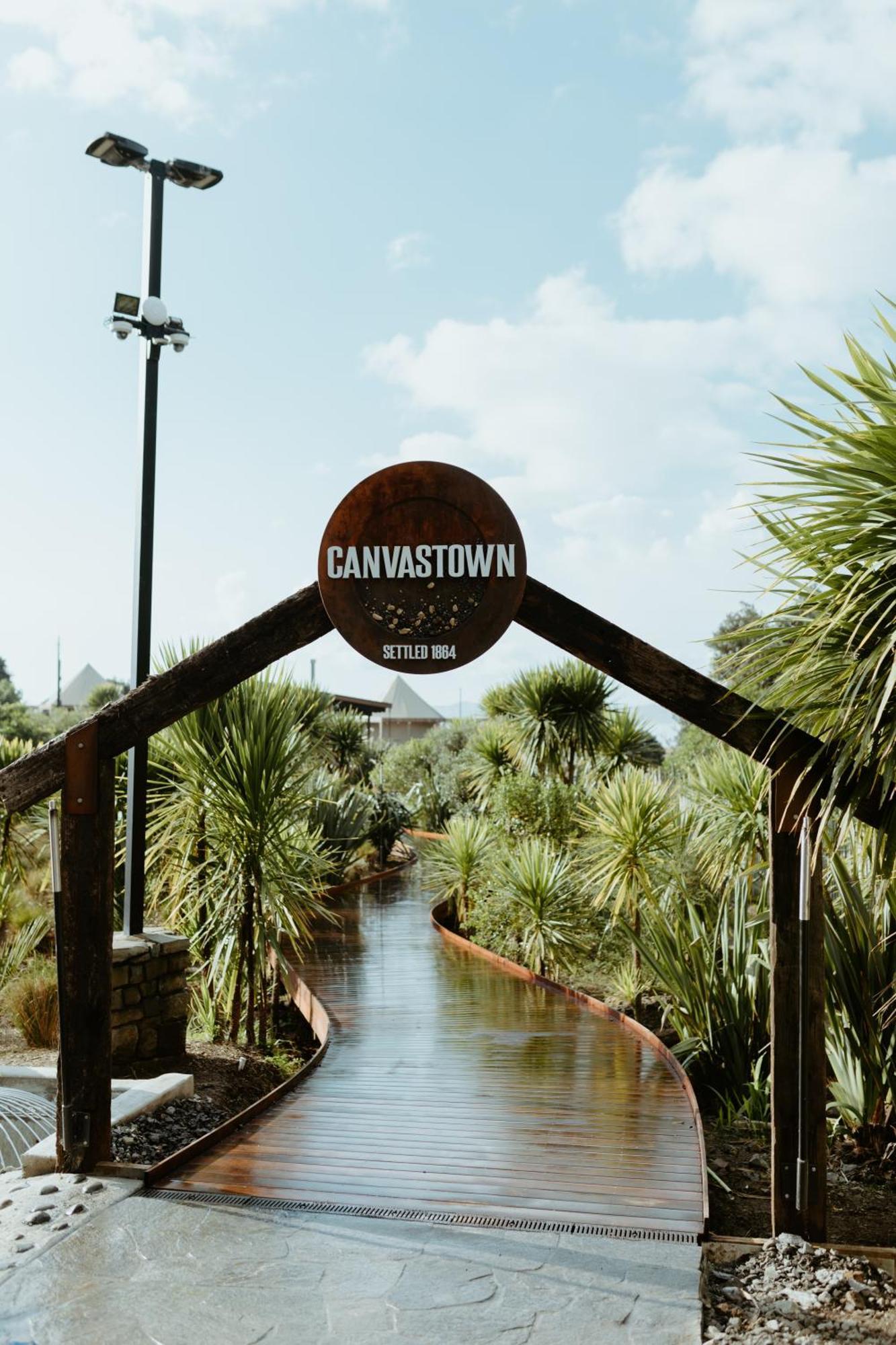 Te Whaanga Retreat & Spa Raglan Eksteriør bilde